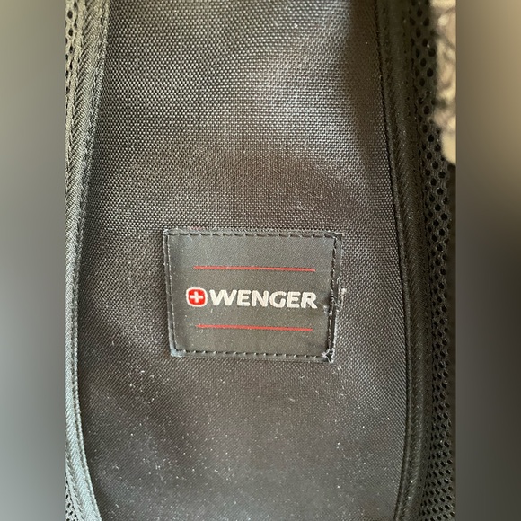 Wenger Swissgear Backpack - Picture 3 of 10
